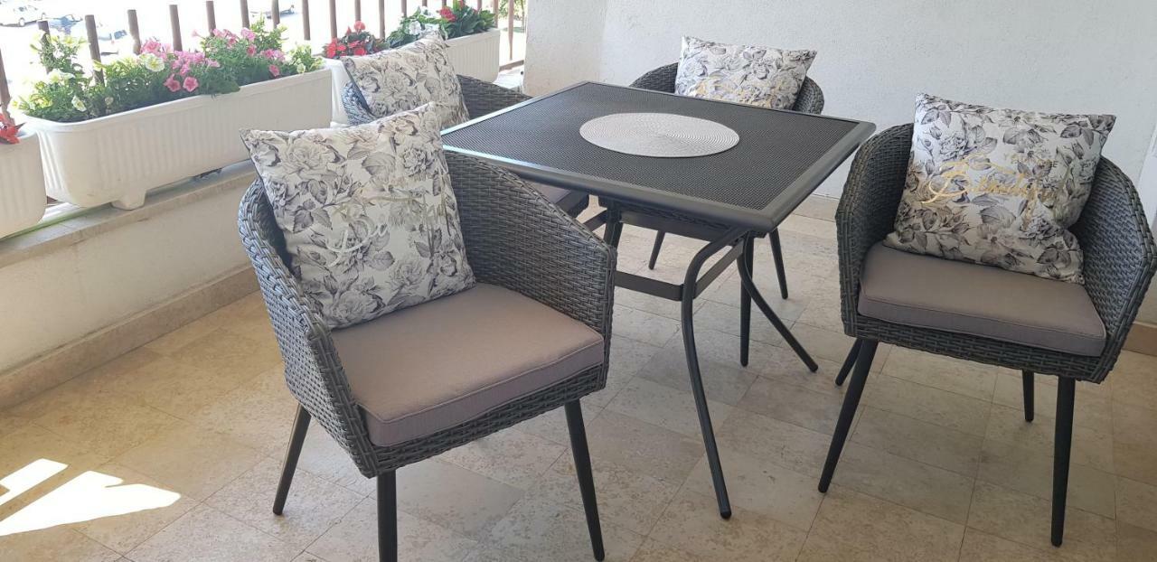 Apartman "Lara" Плоче Экстерьер фото